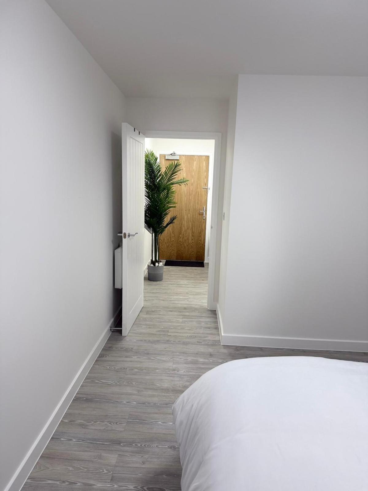 Serenity Waterfront 2 Bed Apartment Northfleet Экстерьер фото